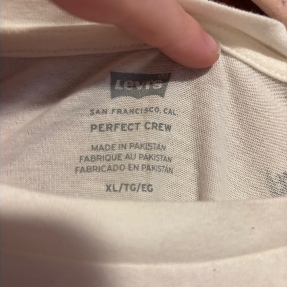 LEVI’S White Short Sleeve Graphic T-Shirt - Picture 3 of 5